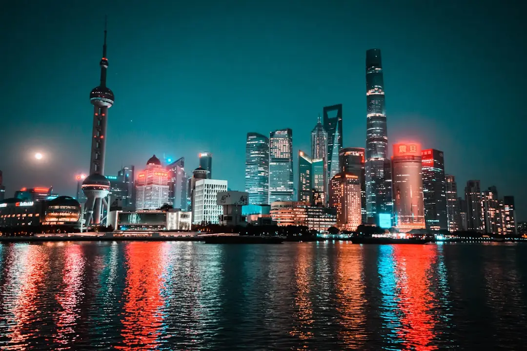 上海广告传媒行业观察：品牌策划与新媒体运营的协同趋势